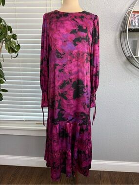Julia Jordan Satin Maxi Size 6